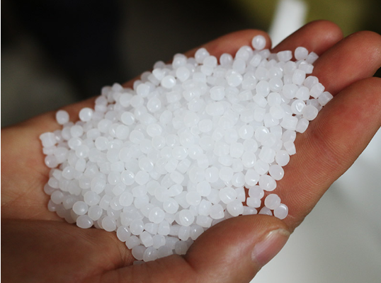 Yantai Double Plastic Industry Co., Ltd ຢືນຢັນໃນ 100% Virgin HDPE ວັດຖຸດິບເພື່ອສ້າງຕາຫນ່າງພາດສະຕິກຄຸນນະພາບສູງ, ເປັນມິດກັບສິ່ງແວດລ້ອມແລະທົນທານ.